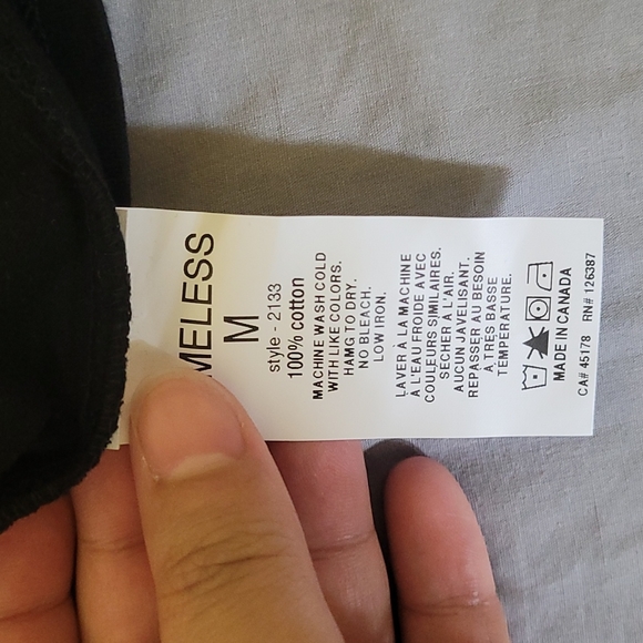 NWOT Toronto inspired crop tshirt - Picture 3 of 4